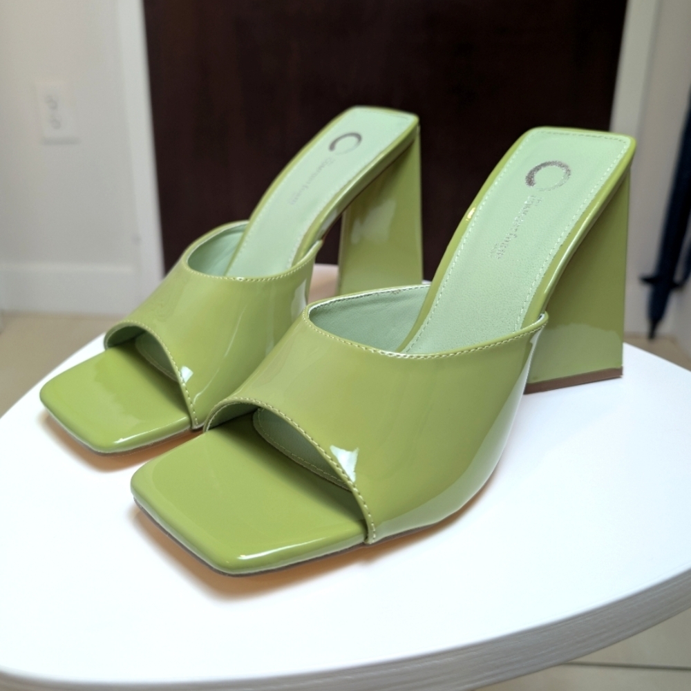 Green Open Square Toe Triangle Block Heel Sandals… - image 2